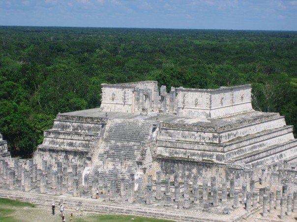 CHICHEN ITZA PYRAMID/ YUCATAN MEXICO